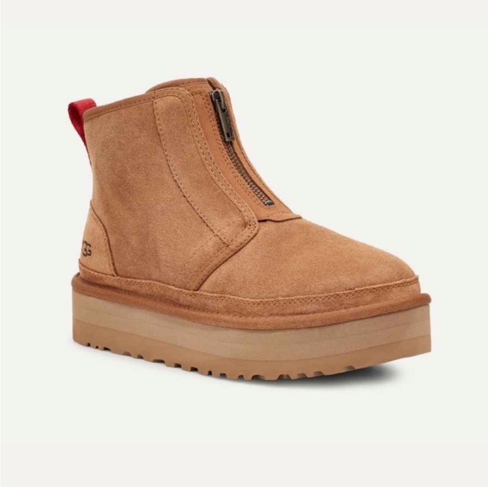 UGG chestnut Tan brown platform zip Winter Boots size 2